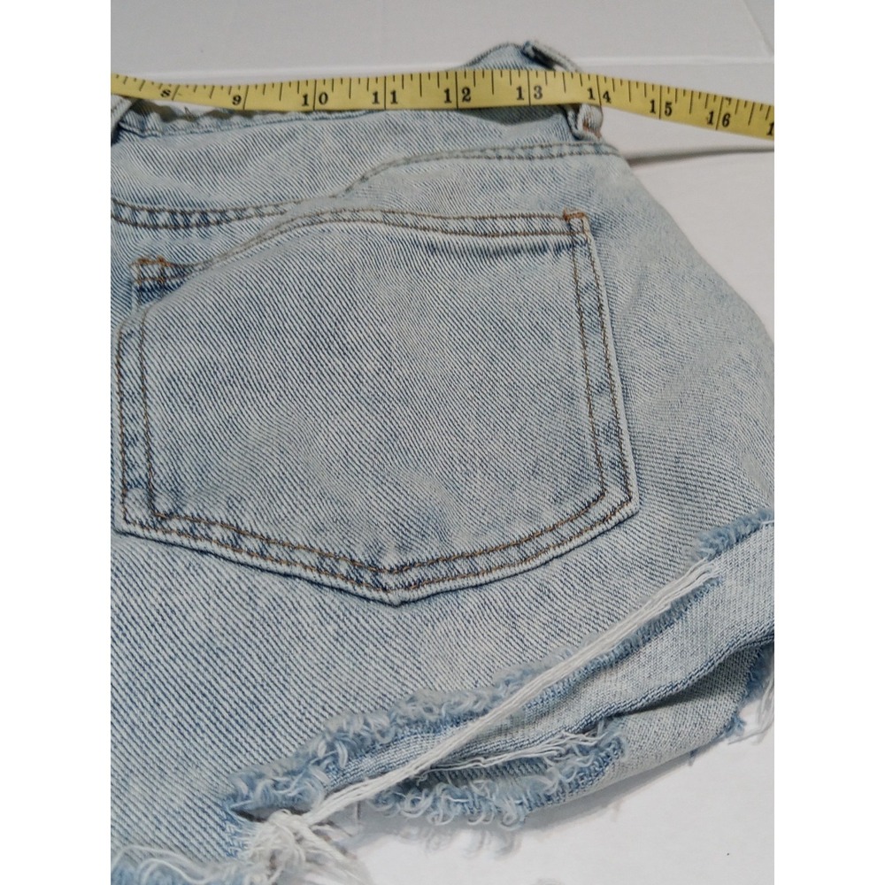 Pacsun women's ripped jeans shorts‎ size 28 - Picture 9 of 9